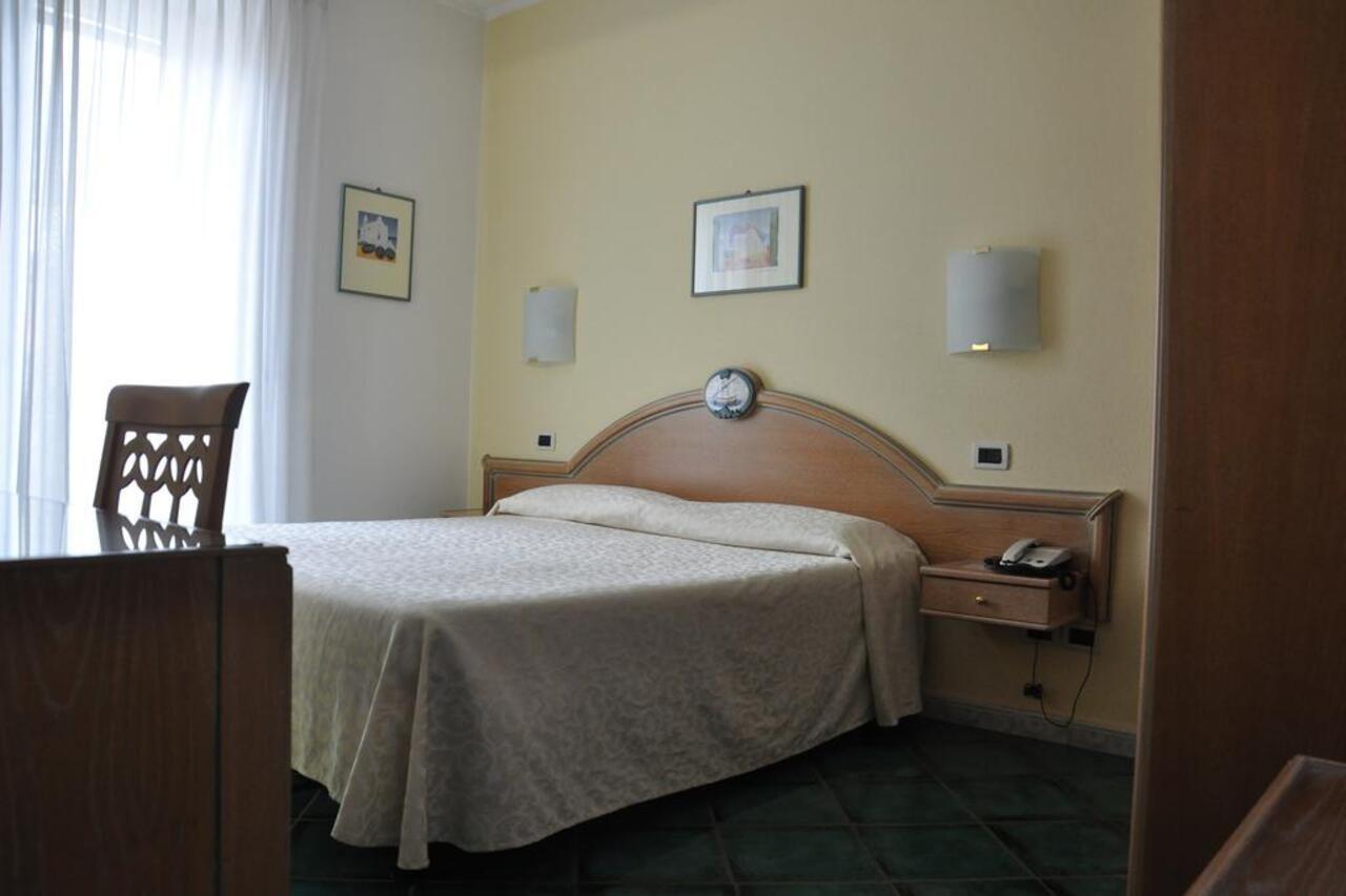 Hotel La Marticana Іскія Екстер'єр фото