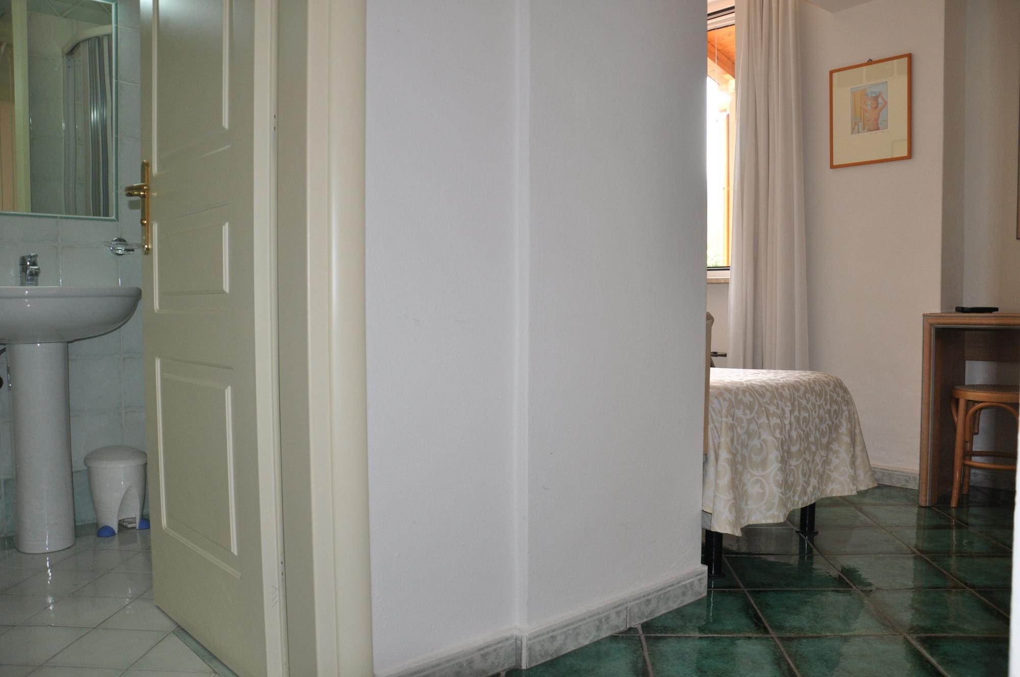 Hotel La Marticana Іскія Екстер'єр фото