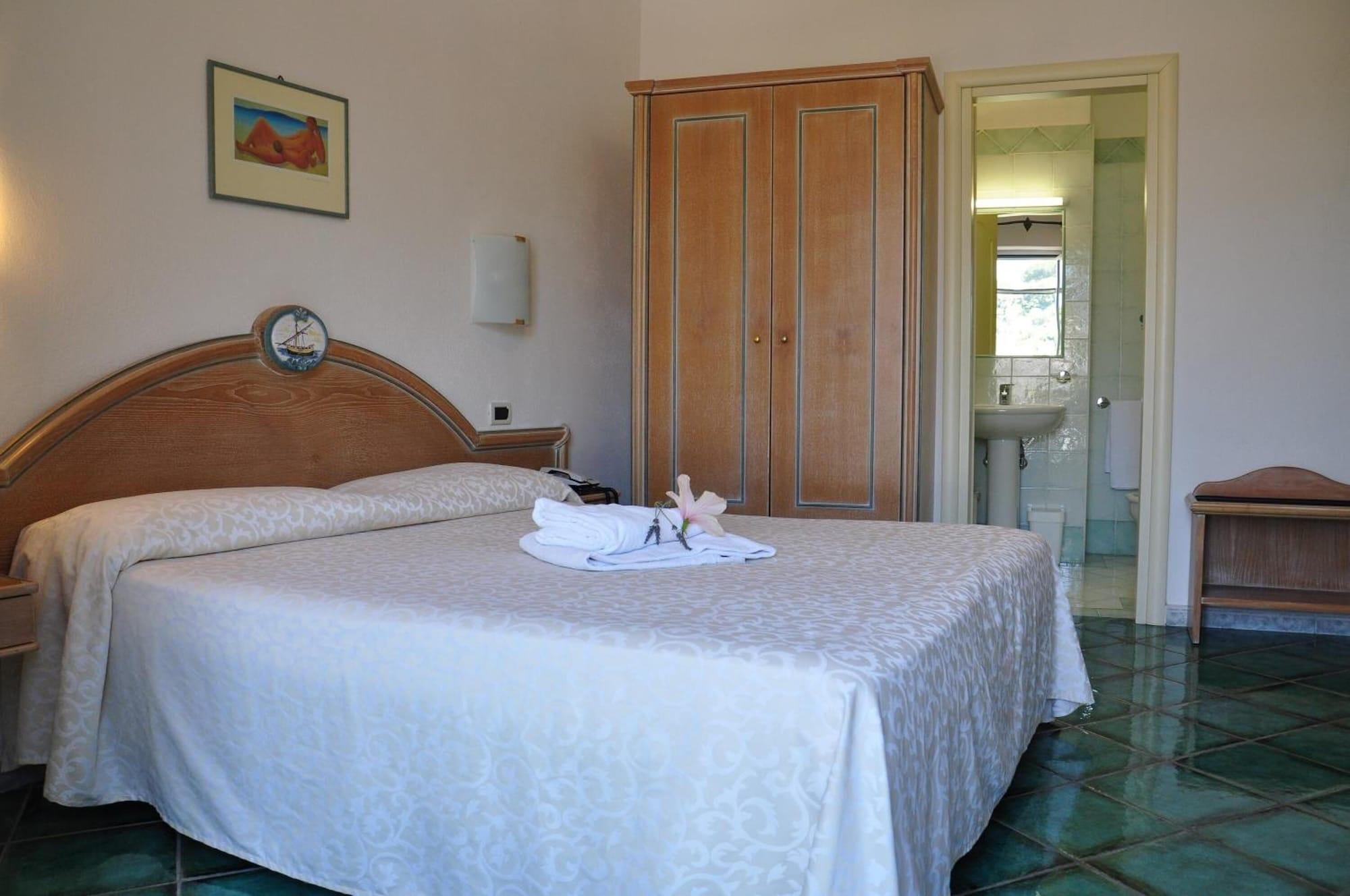 Hotel La Marticana Іскія Екстер'єр фото