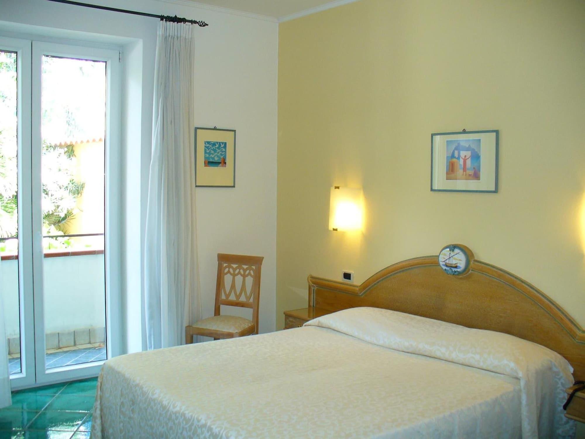 Hotel La Marticana Іскія Екстер'єр фото