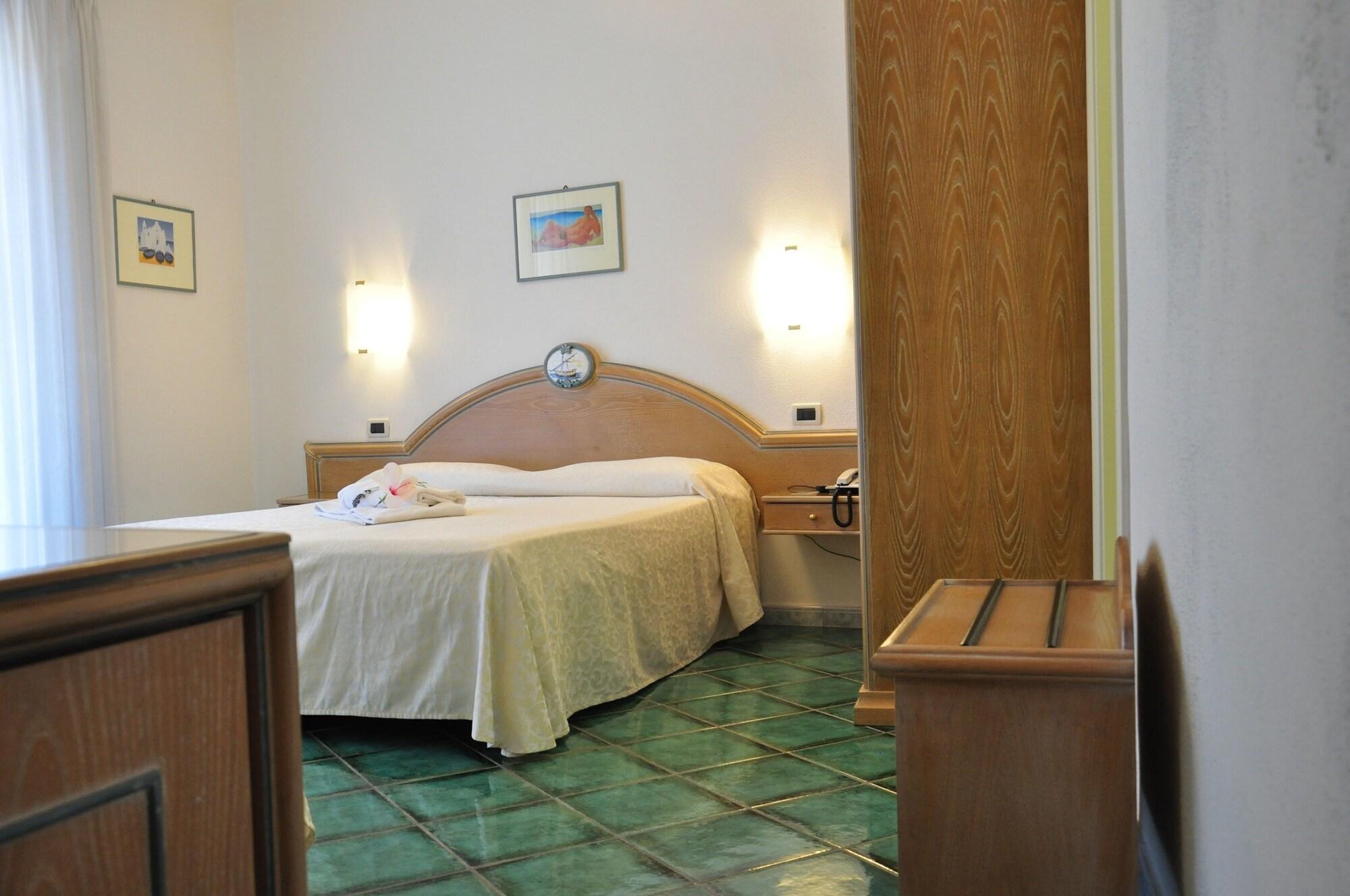 Hotel La Marticana Іскія Екстер'єр фото