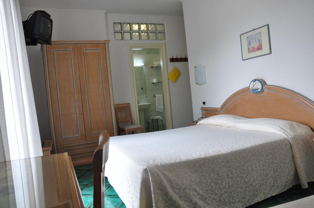 Hotel La Marticana Іскія Екстер'єр фото