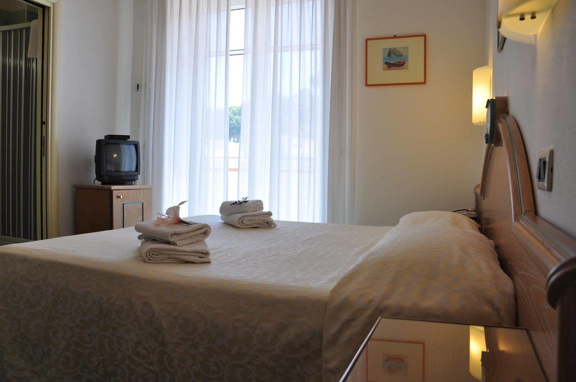 Hotel La Marticana Іскія Екстер'єр фото