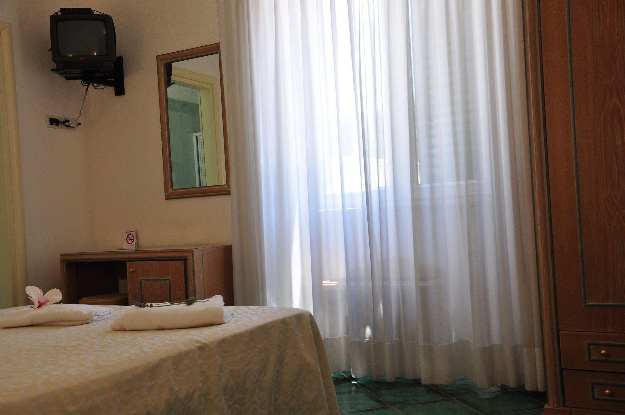 Hotel La Marticana Іскія Екстер'єр фото